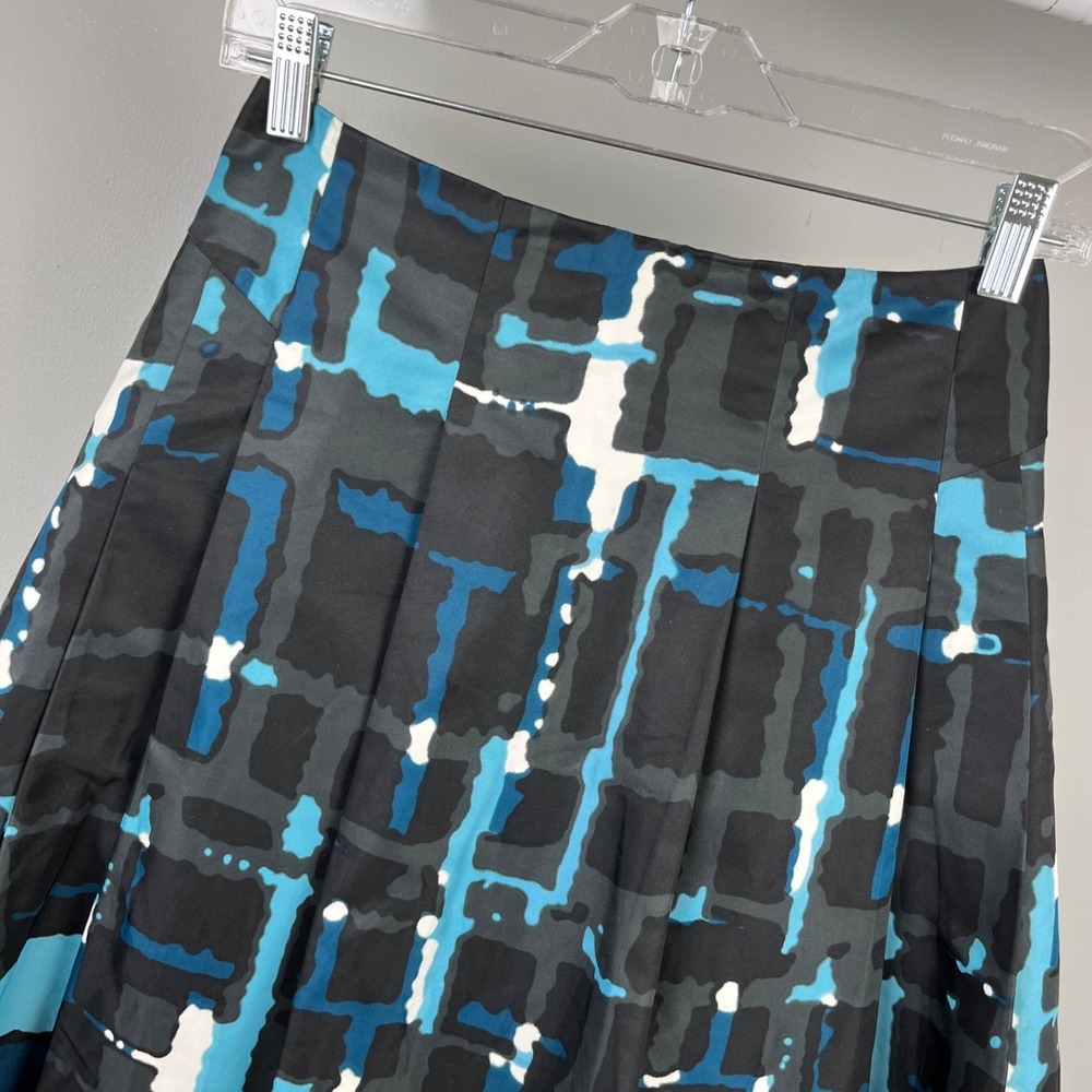 Express Design Studio Pleated Midi Skirt Womens 0 Black Blue Abstract Artsy‎